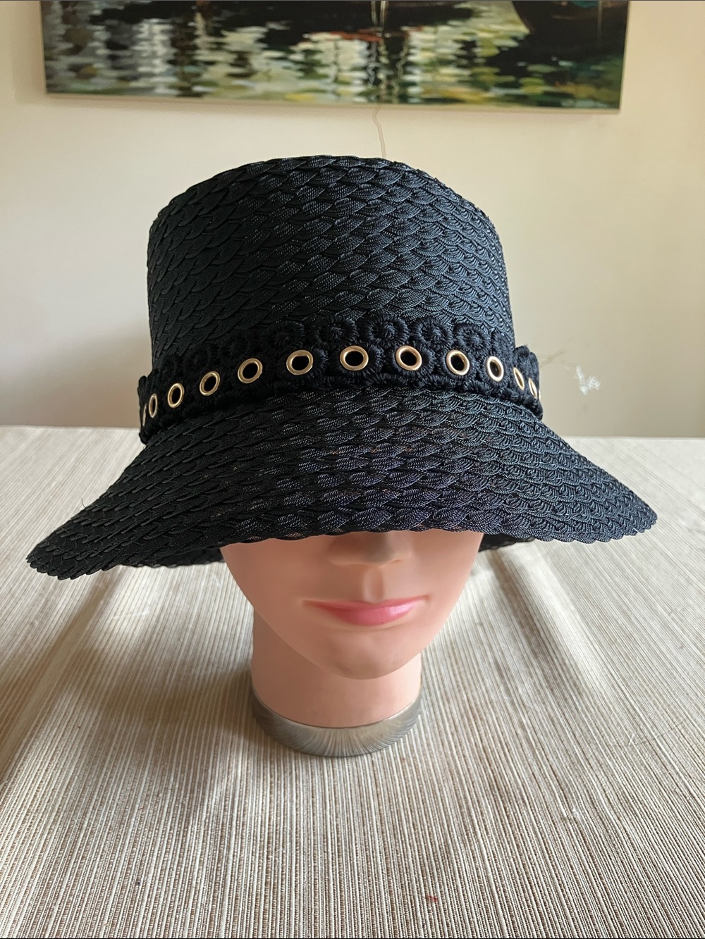 Black Women's Eyelet Band Hat